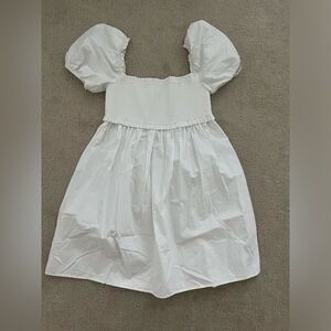 IN NEW CONDITION: White Aritzia Dress